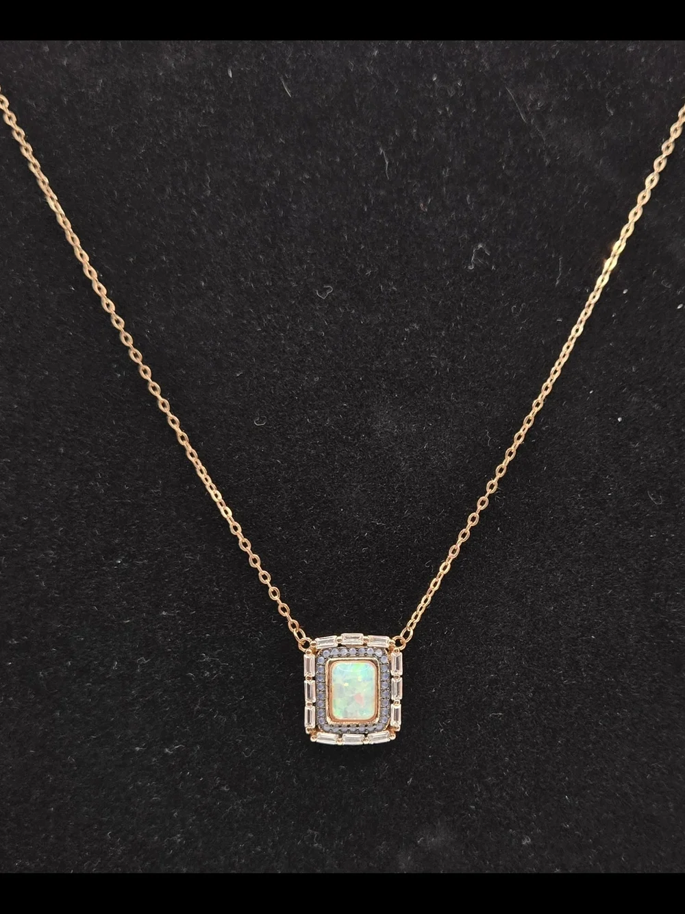 Rose Gold Opal Halo Pendant Necklace - Women's Jewelry - Picture 4 of 7